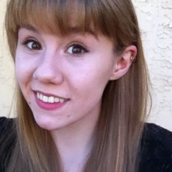 Meet your Posher, Jordyn - Picture 1 of 1